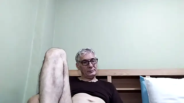 BIGUNCUTHARDCOCK online show from November 2025 01:48:02 AM