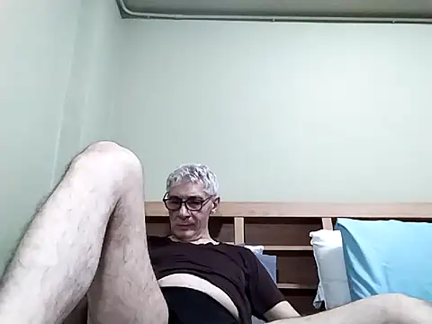 BIGUNCUTHARDCOCK online show from November 2025 01:29:02 PM