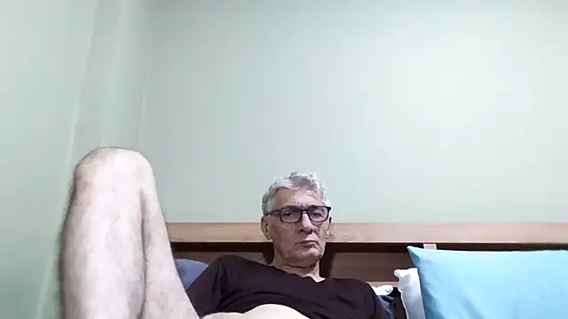 BIGUNCUTHARDCOCK online show from November 2025 01:10:01 PM