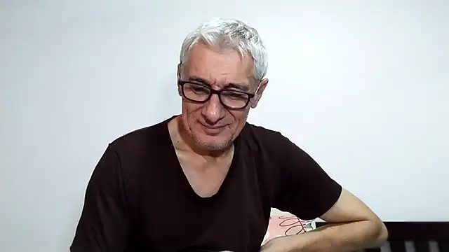 Snapshot of BIGUNCUTHARDCOCK chatting on February 2026 02:53:01 AM BIGUNCUTHARDCOCK online show from February 2026 02:53:01 AM