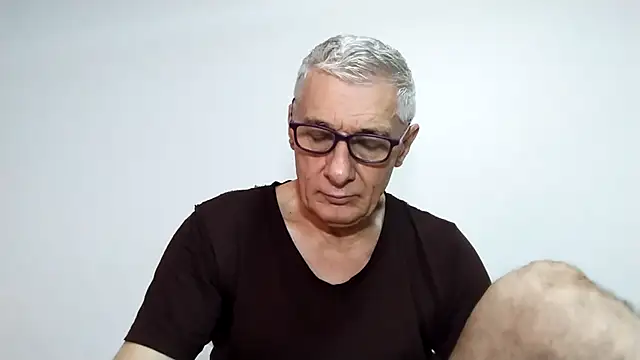 Snapshot of BIGUNCUTHARDCOCK chatting on March 2026 01:11:01 AM BIGUNCUTHARDCOCK online show from March 2026 01:11:01 AM