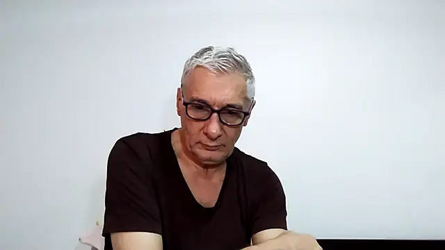 Snapshot of BIGUNCUTHARDCOCK chatting on March 2026 01:14:01 AM BIGUNCUTHARDCOCK online show from March 2026 01:14:01 AM