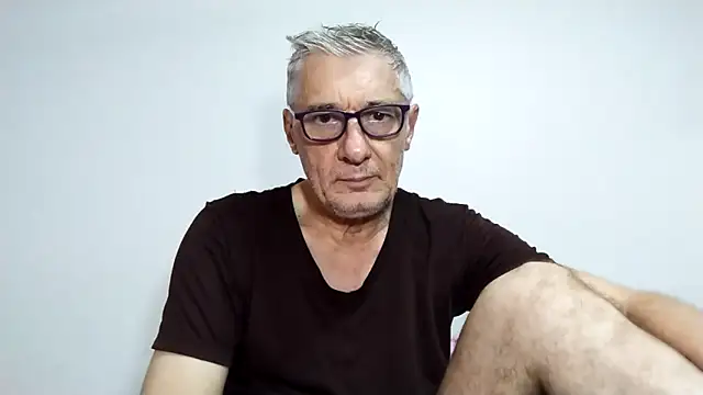 Snapshot of BIGUNCUTHARDCOCK chatting on March 2026 01:55:01 AM BIGUNCUTHARDCOCK online show from March 2026 01:55:01 AM