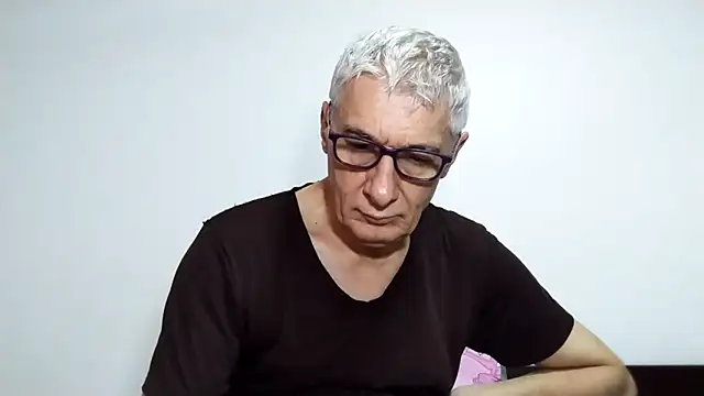 Snapshot of BIGUNCUTHARDCOCK chatting on March 2026 01:54:01 AM BIGUNCUTHARDCOCK online show from March 2026 01:54:01 AM