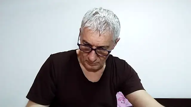 Snapshot of BIGUNCUTHARDCOCK chatting on March 2026 01:31:02 AM BIGUNCUTHARDCOCK online show from March 2026 01:31:02 AM