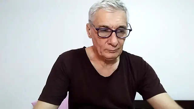 Snapshot of BIGUNCUTHARDCOCK chatting on March 2026 02:15:02 AM BIGUNCUTHARDCOCK online show from March 2026 02:15:02 AM