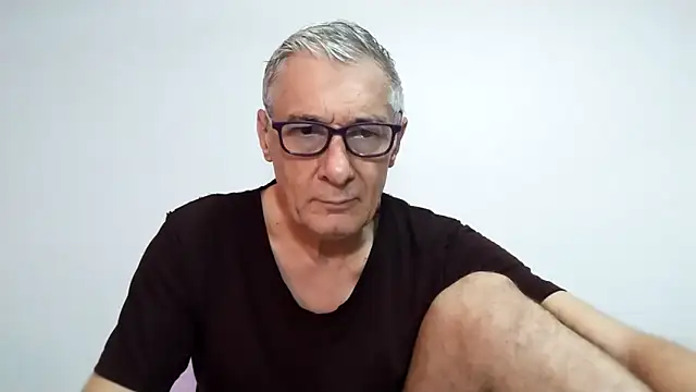 Snapshot of BIGUNCUTHARDCOCK chatting on March 2026 01:01:01 AM BIGUNCUTHARDCOCK online show from March 2026 01:01:01 AM