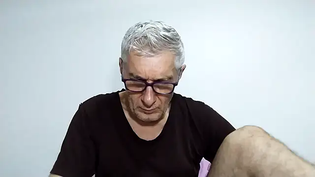 Snapshot of BIGUNCUTHARDCOCK chatting on March 2026 01:38:01 AM BIGUNCUTHARDCOCK online show from March 2026 01:38:01 AM