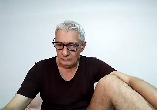 Snapshot of BIGUNCUTHARDCOCK chatting on April 2026 01:25:01 AM BIGUNCUTHARDCOCK online show from April 2026 01:25:01 AM