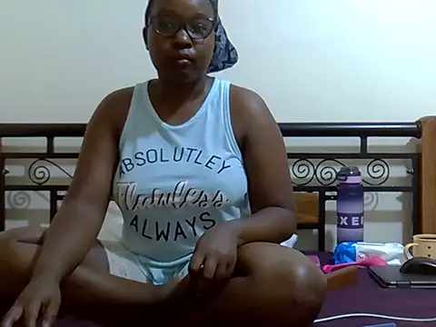 Giannah01 online show from November 2025 01:18:02 AM