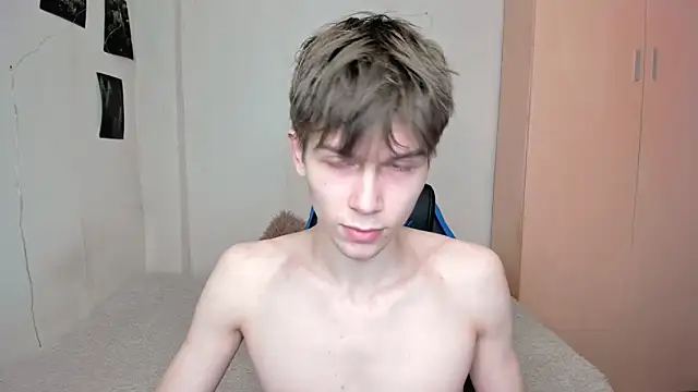 Snapshot of Makentoshi_ chatting on March 2025 10:28:02 AM Makentoshi online show from March 2025 10:28:02 AM