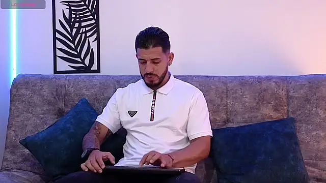 Bruno Mattos online show from December 2024 06:06:02 PM