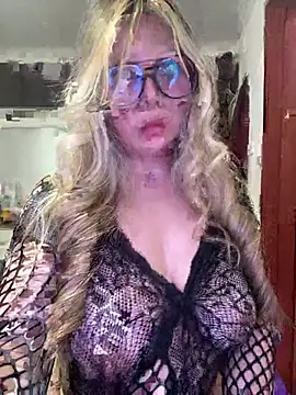 CristalGmez online show from July 2026 04:15:01 AM