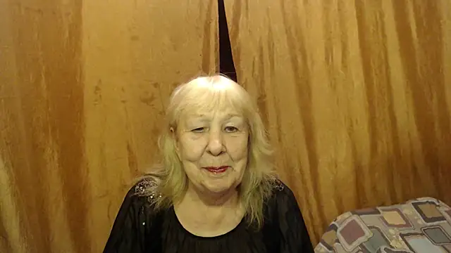 Snapshot of _Estelitta_5 chatting on December 2024 11:19:02 PM  Estelitta 5 online show from December 2024 11:19:02 PM