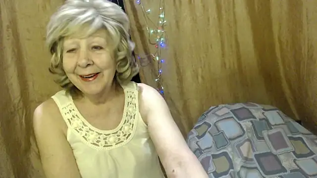 Snapshot of _Estelitta_5 chatting on January 2025 06:16:01 PM  Estelitta 5 online show from January 2025 06:16:01 PM