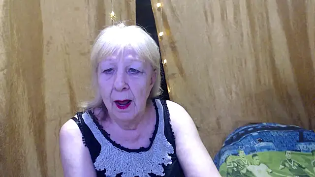 Snapshot of _Estelitta_5 chatting on January 2025 12:58:01 PM  Estelitta 5 online show from January 2025 12:58:01 PM