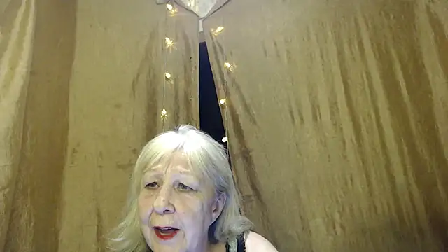 Snapshot of _Estelitta_5 chatting on January 2025 06:46:01 PM  Estelitta 5 online show from January 2025 06:46:01 PM