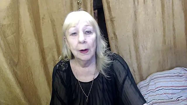 Snapshot of _Estelitta_5 chatting on February 2025 03:19:01 PM  Estelitta 5 online show from February 2025 03:19:01 PM