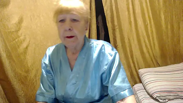 Snapshot of _Estelitta_5 chatting on October 2025 07:45:02 PM  Estelitta 5 online show from October 2025 07:45:02 PM