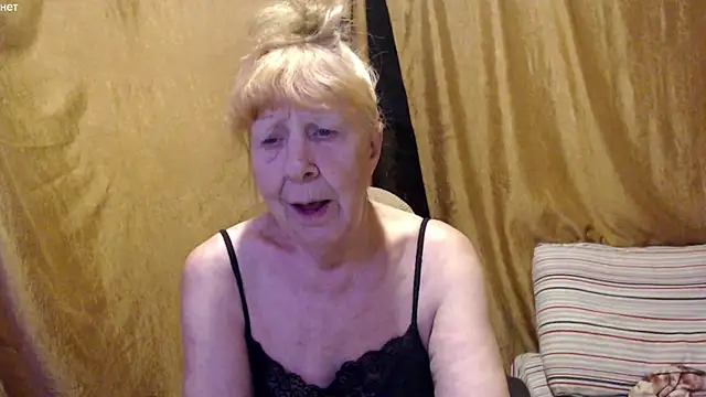 Snapshot of _Estelitta_5 chatting on October 2025 03:56:02 PM  Estelitta 5 online show from October 2025 03:56:02 PM