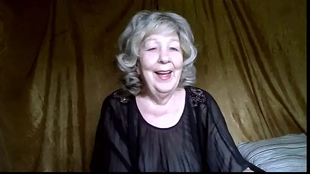 Snapshot of _Estelitta_5 chatting on August 2026 06:37:01 AM Estelitta 5 online show from August 2026 06:37:01 AM
