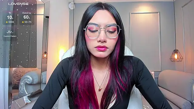 AzuraKindong online show from November 2025 07:18:02 PM