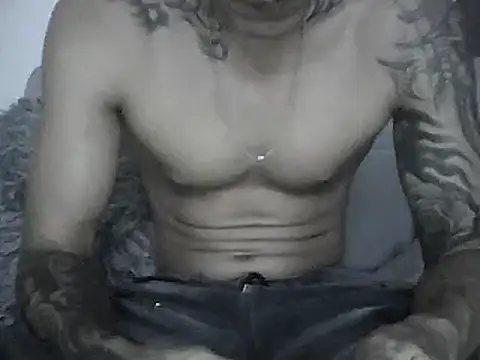 Skater29xx2 online show from March 2025 10:38:02 PM