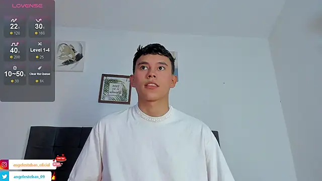 Angel esteban fx online show from October 2025 04:03:02 AM