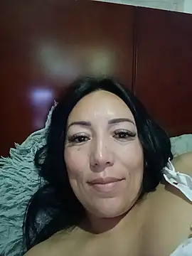 Snapshot of Laura_martin_ chatting on May 2026 08:08:02 AM Laura martin online show from May 2026 08:08:02 AM