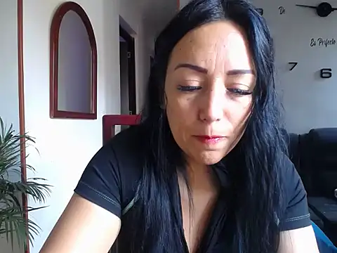 Snapshot of Laura_martin_ chatting on June 2026 02:16:02 PM Laura martin online show from June 2026 02:16:02 PM