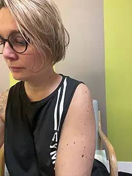 marinella07 online show from February 2025 01:31:02 PM