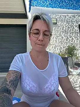 Snapshot of marinella07 chatting on July 2026 10:30:01 AM marinella07 online show from July 2026 10:30:01 AM