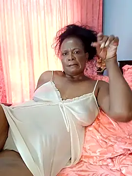 Snapshot of TALLNSEXY48 chatting on February 2025 02:32:02 PM TALLNSEXY48 online show from February 2025 02:32:02 PM