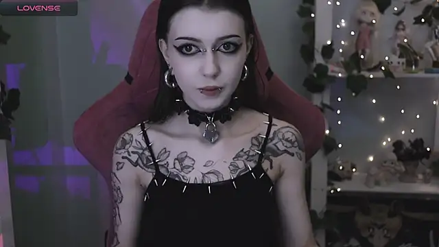 Snapshot of prettybones chatting on June 2026 09:40:01 PM prettybones online show from June 2026 09:40:01 PM