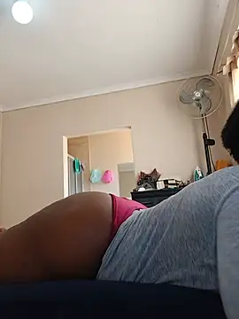 Snapshot of curvybigAssxx chatting on July 2026 07:02:02 AM curvybigAssxx online show from July 2026 07:02:02 AM