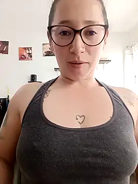 emilypoppy3 online show from March 2026 08:35:02 PM