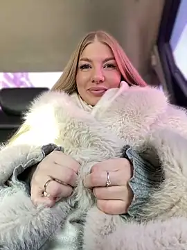 Snapshot of NewLale chatting on February 2025 03:34:02 AM NewLale online show from February 2025 03:34:02 AM