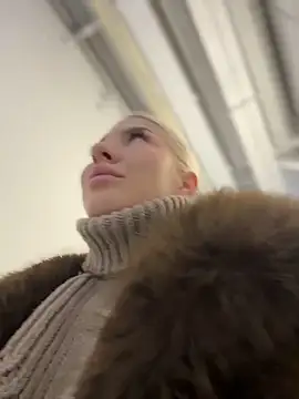 Snapshot of NewLale chatting on January 2026 03:31:02 AM NewLale online show from January 2026 03:31:02 AM