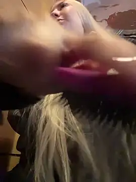 Snapshot of NewLale chatting on February 2026 03:48:01 AM NewLale online show from February 2026 03:48:01 AM