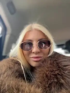 Snapshot of NewLale chatting on April 2026 03:38:01 AM NewLale online show from April 2026 03:38:01 AM