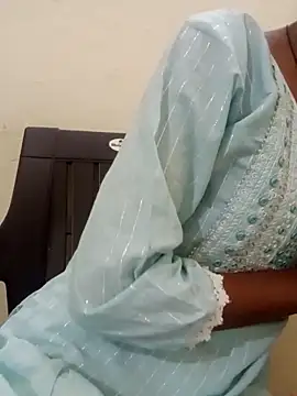 Snapshot of Kumkum_36 chatting on April 2026 06:55:02 AM Kumkum 36 online show from April 2026 06:55:02 AM