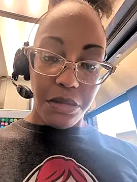 samone9 online show from February 2026 07:47:02 PM