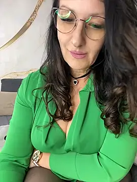 Snapshot of Katie-n chatting on June 2026 11:36:02 AM Katie-n online show from June 2026 11:36:02 AM
