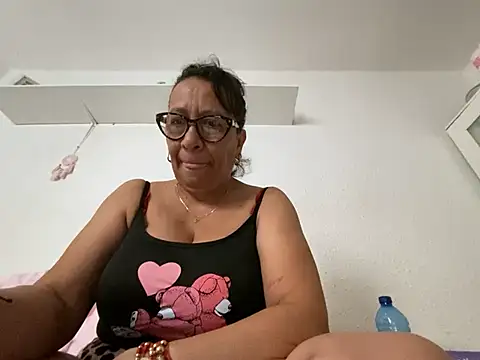 Snapshot of sweeviolet chatting on July 2026 07:04:01 AM sweeviolet online show from July 2026 07:04:01 AM