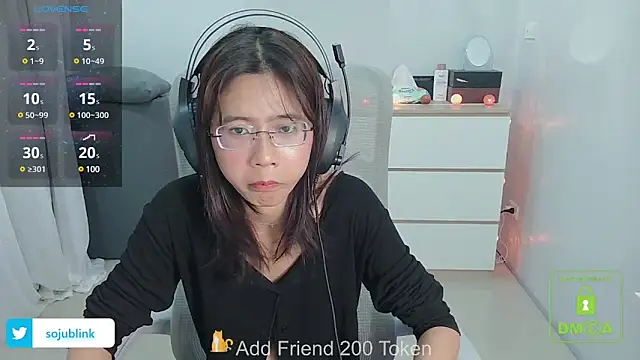 Snapshot of littlemiilk chatting on March 2025 05:49:02 PM littlemiilk online show from March 2025 05:49:02 PM