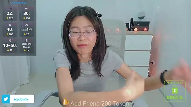 Snapshot of littlemiilk chatting on March 2025 06:09:01 PM littlemiilk online show from March 2025 06:09:01 PM