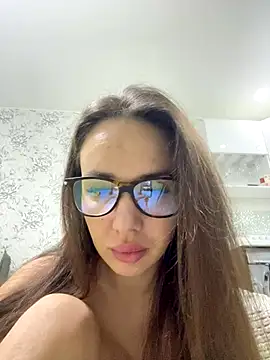 Snapshot of TeenieM chatting on December 2025 11:53:01 PM TeenieM online show from December 2025 11:53:01 PM