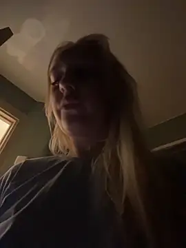 Snapshot of MerlinDave chatting on March 2026 12:35:01 AM MerlinDave online show from March 2026 12:35:01 AM