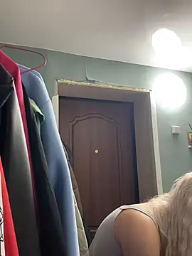 Snapshot of MerlinDave chatting on March 2026 01:00:01 AM MerlinDave online show from March 2026 01:00:01 AM