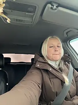 Snapshot of MerlinDave chatting on March 2026 01:11:01 AM MerlinDave online show from March 2026 01:11:01 AM